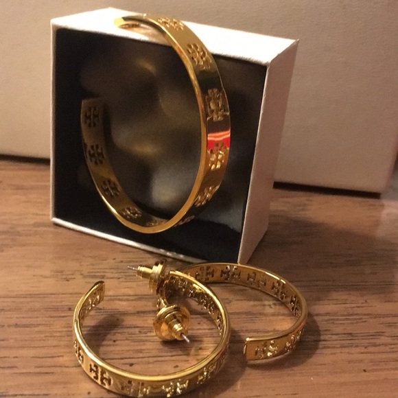 Tory Burch Jewelry - Authentic Tory Burch TT Logo Gold bracelet